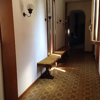 Villa Pusiano 26 Milan 3*,  Italy